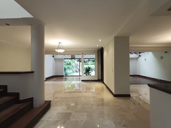 Casa de 3 alcobas en arriendo en El Poblado, Medellín, 210 m² · foto 16 de 20