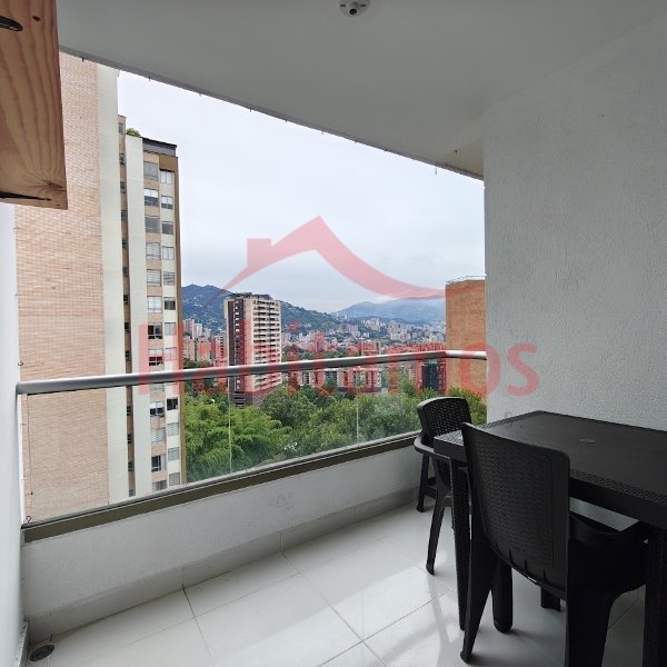 Apartamento en Venta en Loma del Esmeraldal, Envigado