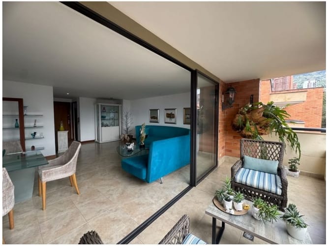 Apartamento de 3 alcobas en venta en Los Naranjos, Medellín, 142 m² · foto 8 de 23