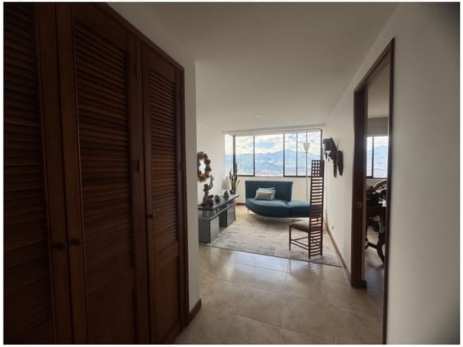 Apartamento de 3 alcobas en venta en Los Naranjos, Medellín, 142 m² · foto 11 de 23