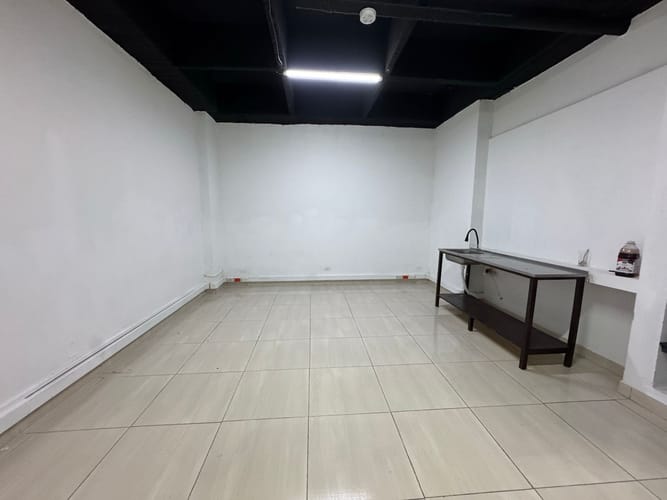 Local en arriendo en Laureles, Medellín, 660 m² · foto 7 de 20