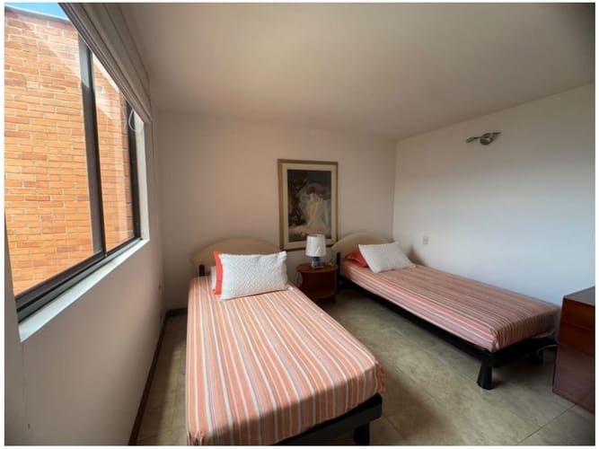 Apartamento de 3 alcobas en venta en Los Naranjos, Medellín, 142 m² · foto 18 de 23
