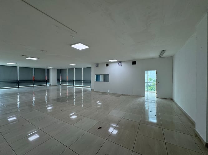 Local en arriendo en Laureles, Medellín, 660 m² · foto 14 de 20