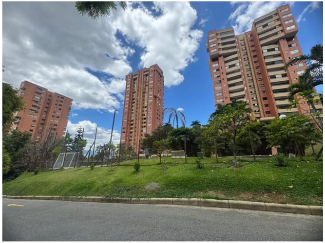 Apartamento de 3 alcobas en venta en Los Naranjos, Medellín, 142 m² · foto 23 de 23
