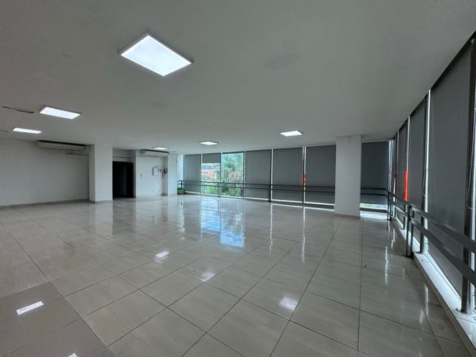 Local en arriendo en Laureles, Medellín, 660 m² · foto 15 de 20