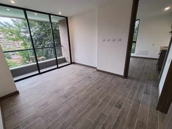 Apartaestudio en arriendo en Urbanización Las Cumbres, Medellín, 52 m² · foto 2 de 20