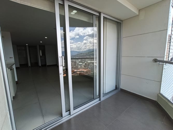 Apartamento de 2 alcobas en arriendo en Las Lomitas, Sabaneta, 100 m² · foto 5 de 20