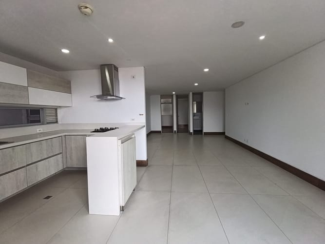 Apartamento de 2 alcobas en arriendo en Las Lomitas, Sabaneta, 100 m² · foto 7 de 20