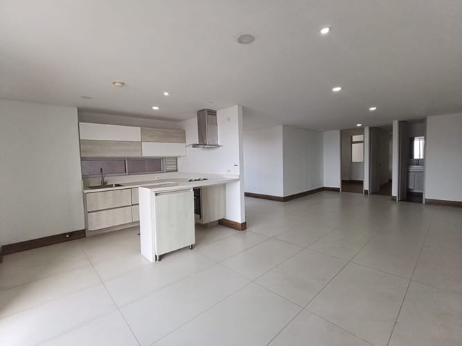 Apartamento de 2 alcobas en arriendo en Las Lomitas, Sabaneta, 100 m² · foto 8 de 20