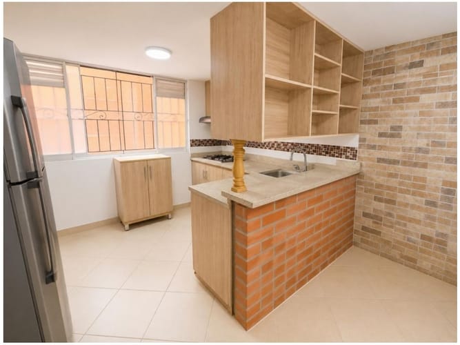 Apartamento de 5 alcobas en venta en La America, Medellín, 120 m² · foto 7 de 12