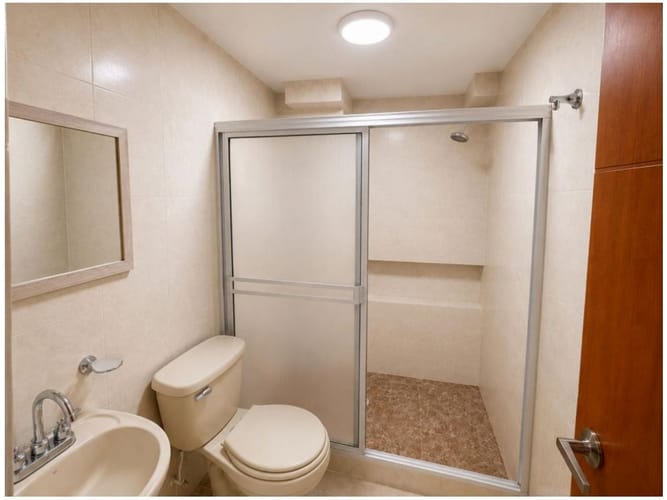 Apartamento de 5 alcobas en venta en La America, Medellín, 120 m² · foto 8 de 12