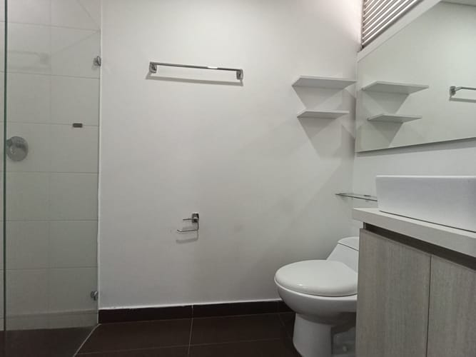 Apartamento de 2 alcobas en arriendo en Las Lomitas, Sabaneta, 100 m² · foto 18 de 20