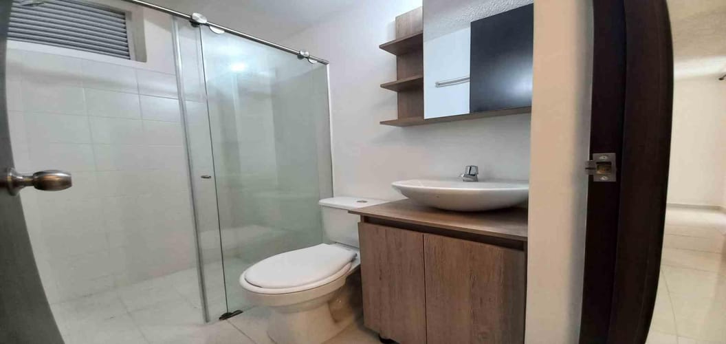 Apartamento de 3 alcobas en venta en Las Violetas Et. Iii, Dosquebradas, 54 m² · foto 2 de 15