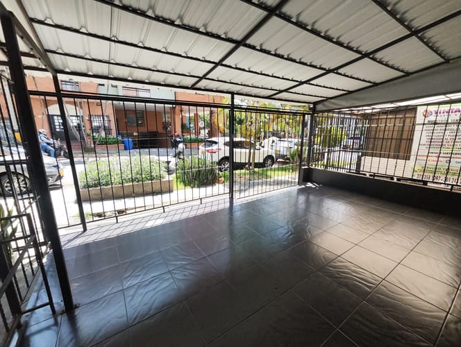 Local en arriendo en Laureles, Medellín, 165 m² · foto 12 de 18
