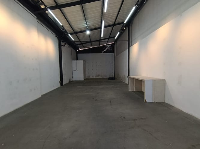 Local en arriendo en Centro, Itagüí, 131 m² · foto 4 de 10