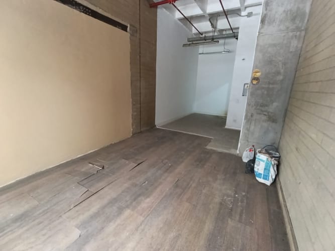 Local en arriendo en Cristo Rey, Medellín, 43 m² · foto 6 de 10