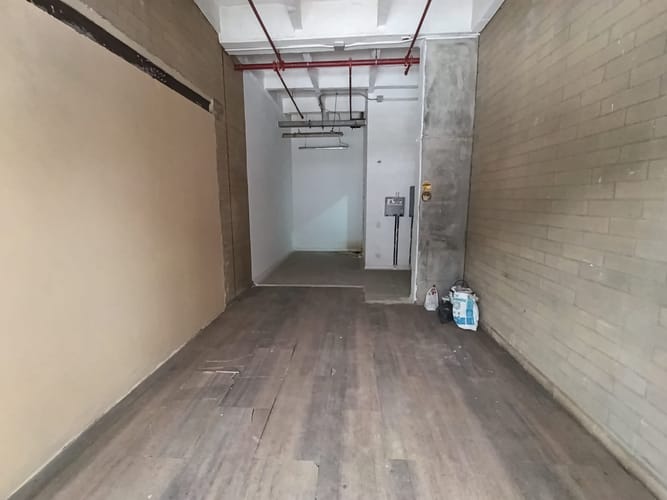 Local en arriendo en Cristo Rey, Medellín, 43 m² · foto 10 de 10