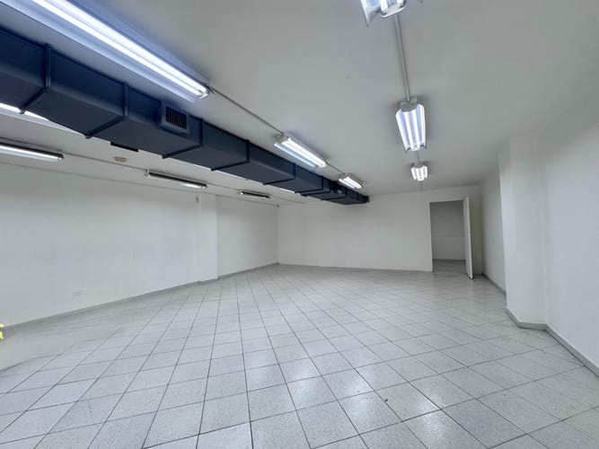 Local en arriendo en Suramérica, Itagüí, 180 m² · foto 2 de 8