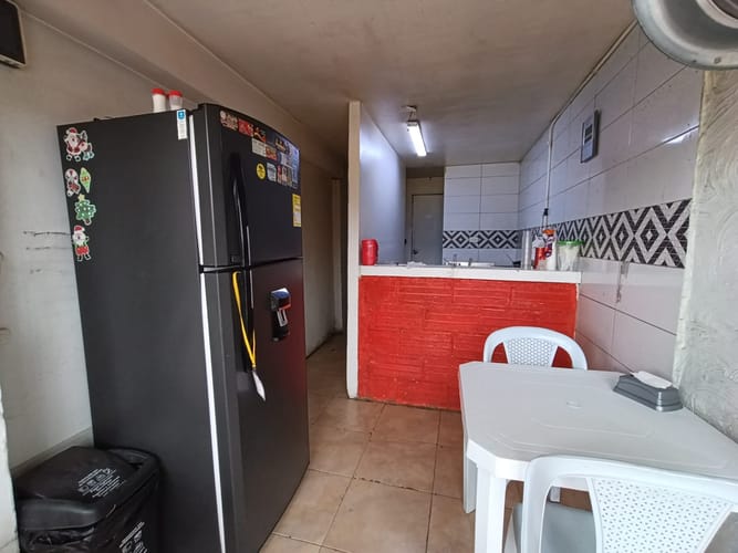 Local en arriendo en La Castellana, Medellín, 17 m² · foto 5 de 10