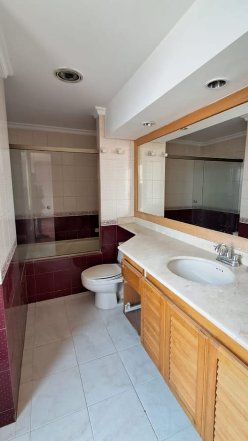 Apartamento de 3 alcobas en arriendo en Los Balsos, Medellín, 224 m² · foto 18 de 21