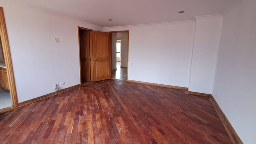 Apartamento de 3 alcobas en arriendo en Los Balsos, Medellín, 224 m² · foto 20 de 21