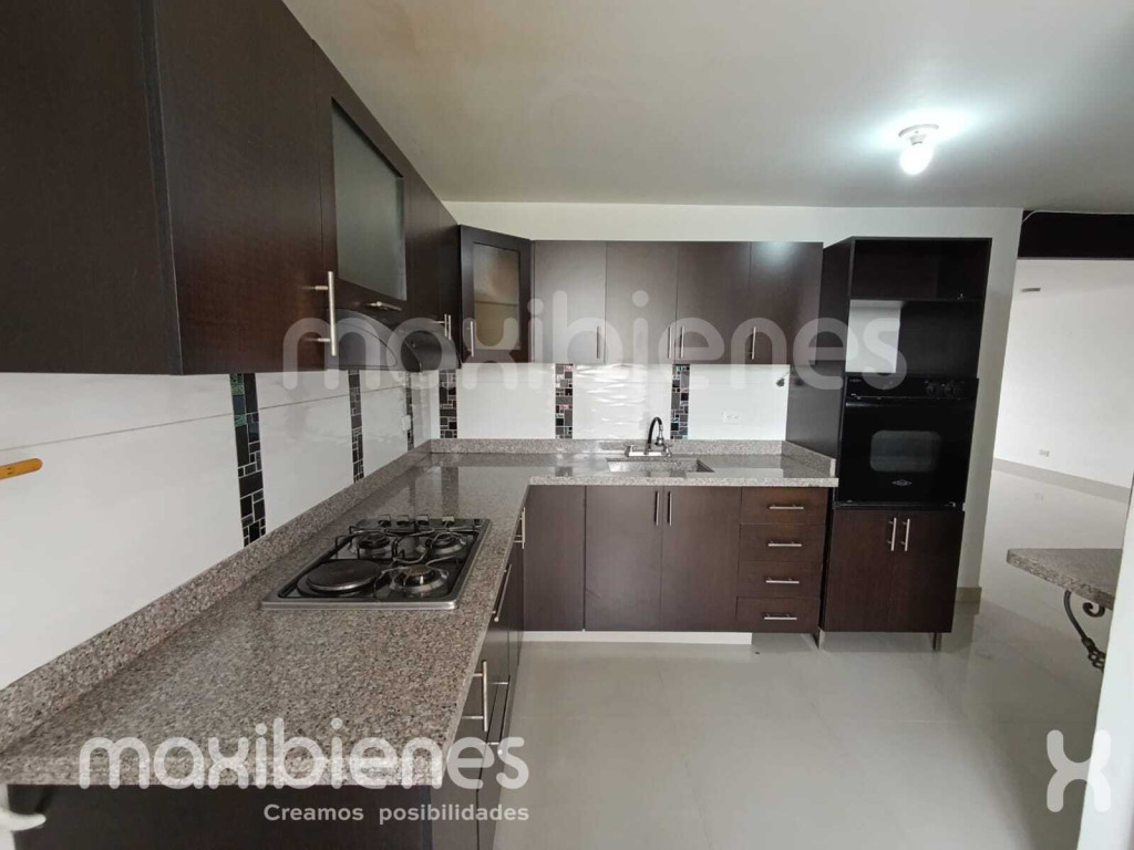 Apartamento en Arriendo en Los colores, Medellín