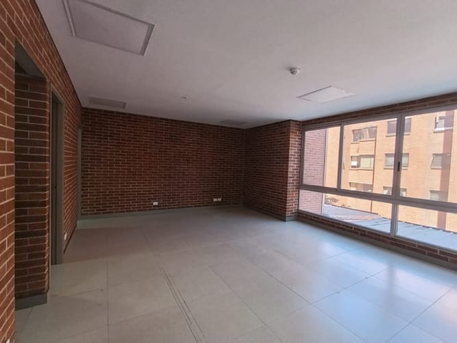 Oficina en arriendo en El Poblado, Medellín, 136 m² · foto 7 de 15