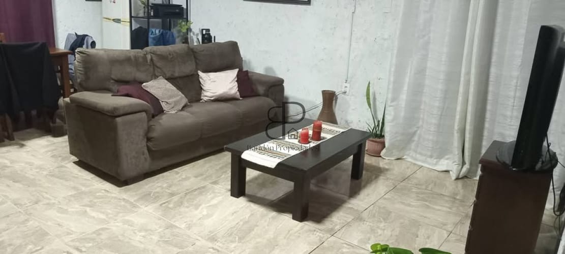 Alquiler Casa 1 Dormitorio Colonia Nicolich patio y garaje · Foto 4