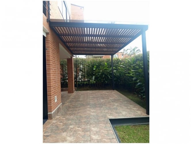 Casa de 3 alcobas en venta en El Tesoro, Medellín, 280 m² · foto 9 de 24