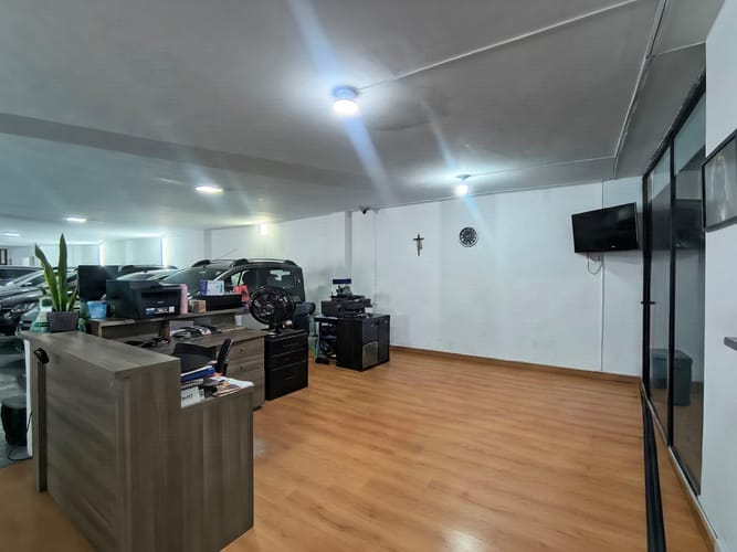Local en arriendo en Vía Las Palmas, Medellín, 480 m² · foto 2 de 20