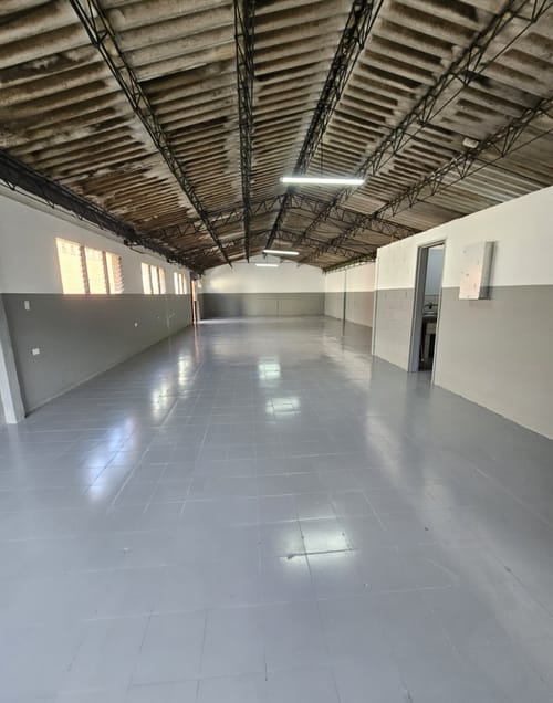 Bodega en arriendo en El Poblado, Medellín, 149 m² · foto 5 de 9