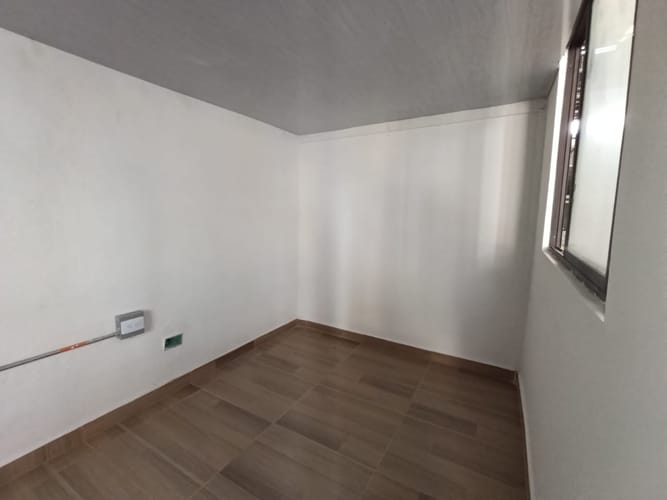 Bodega en arriendo en Guayaquil, Medellín, 380 m² · foto 6 de 15