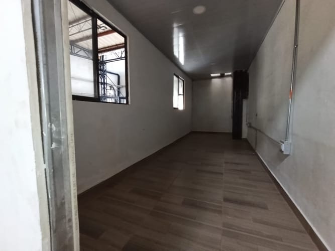 Bodega en arriendo en Guayaquil, Medellín, 380 m² · foto 7 de 15