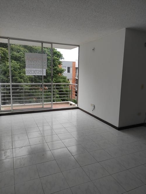 Apartamento de 3 alcobas en arriendo en Bochalema, Cali, 65 m² · foto 11 de 13