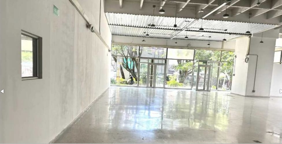 Local en arriendo en El Poblado, Envigado, 259 m² · foto 2 de 9