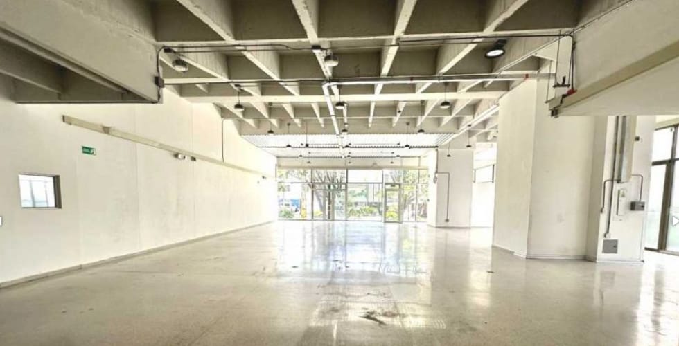 Local en arriendo en El Poblado, Envigado, 259 m² · foto 3 de 9