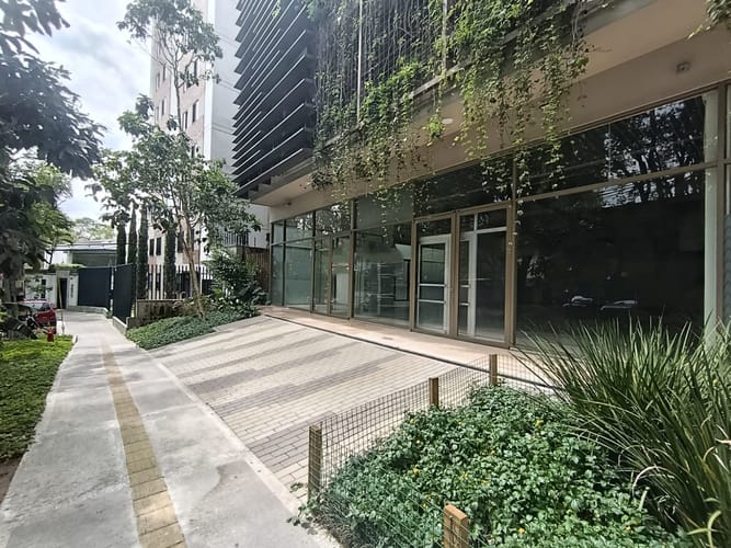 Local en arriendo en El Poblado, Envigado, 259 m² · foto 7 de 9