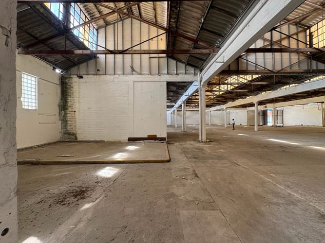 Bodega en arriendo en Zona Industrial No. 1, Itagüí, 2400 m² · foto 3 de 15