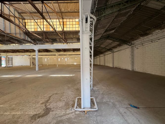 Bodega en arriendo en Zona Industrial No. 1, Itagüí, 2400 m² · foto 5 de 15