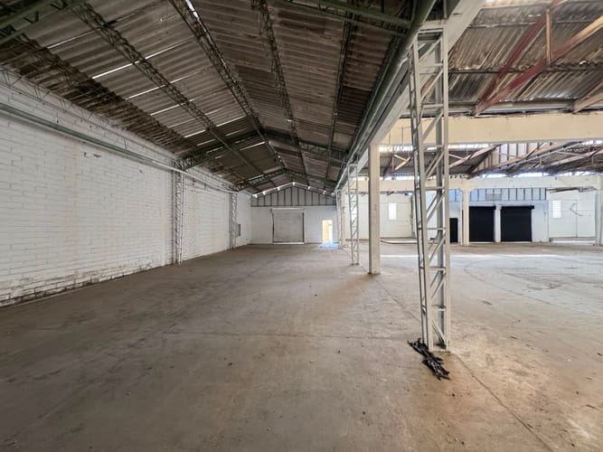 Bodega en arriendo en Zona Industrial No. 1, Itagüí, 2400 m² · foto 12 de 15