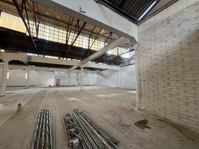 Bodega en arriendo en Zona Industrial No. 1, Itagüí, 2400 m² · foto 13 de 15