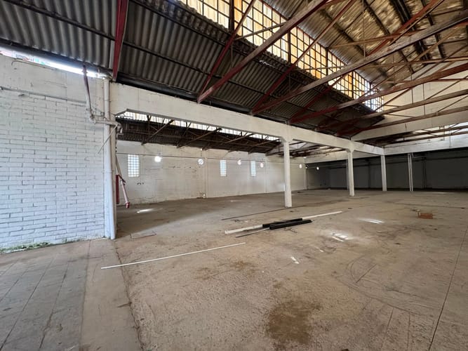 Bodega en arriendo en Zona Industrial No. 1, Itagüí, 2400 m² · foto 15 de 15