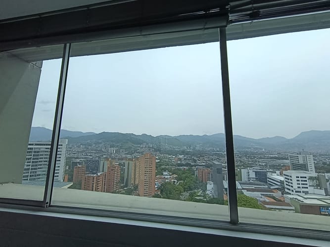 Oficina en arriendo en El Poblado, Medellín, 95 m² · foto 9 de 9