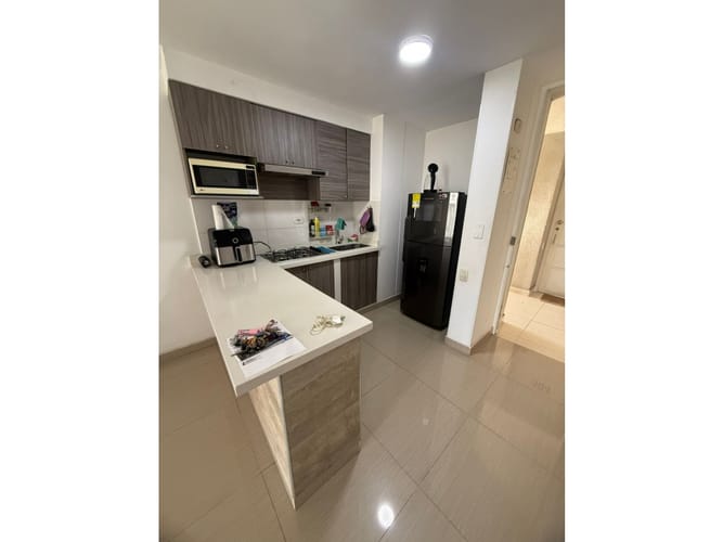 Apartamento de 2 alcobas en venta en Guabinas, Yumbo, 59 m² · foto 2 de 14