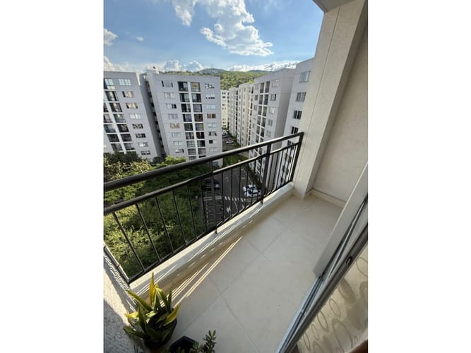 Apartamento de 2 alcobas en venta en Guabinas, Yumbo, 59 m² · foto 4 de 14