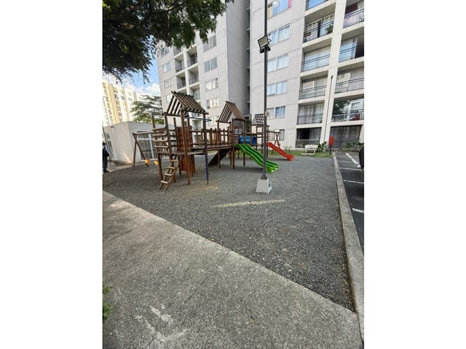 Apartamento de 2 alcobas en venta en Guabinas, Yumbo, 59 m² · foto 12 de 14