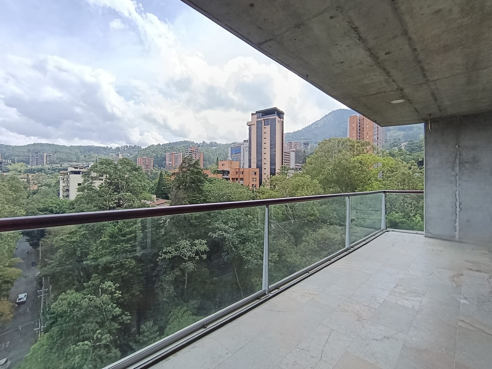 Apartamento en Arriendo en El Poblado, Medellín