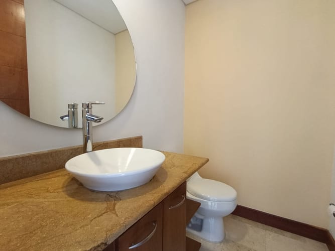 Apartamento de 3 alcobas en arriendo en Las Lomas, Medellín, 280 m² · foto 2 de 20