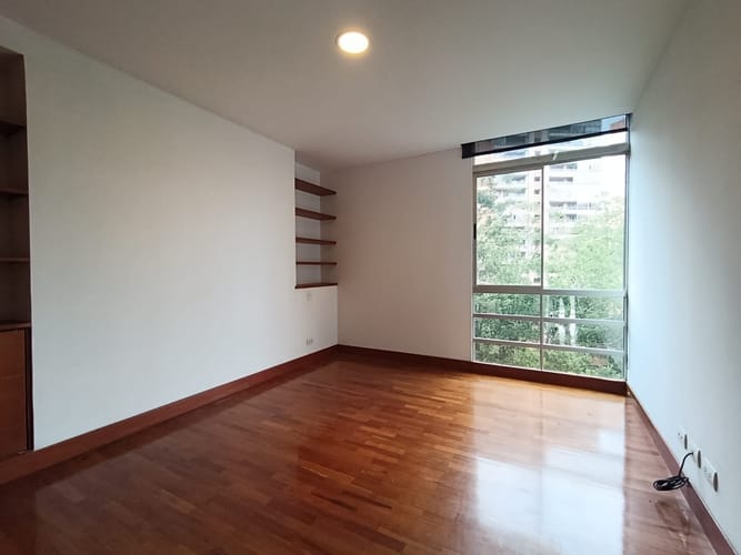 Apartamento de 3 alcobas en arriendo en Las Lomas, Medellín, 280 m² · foto 6 de 20