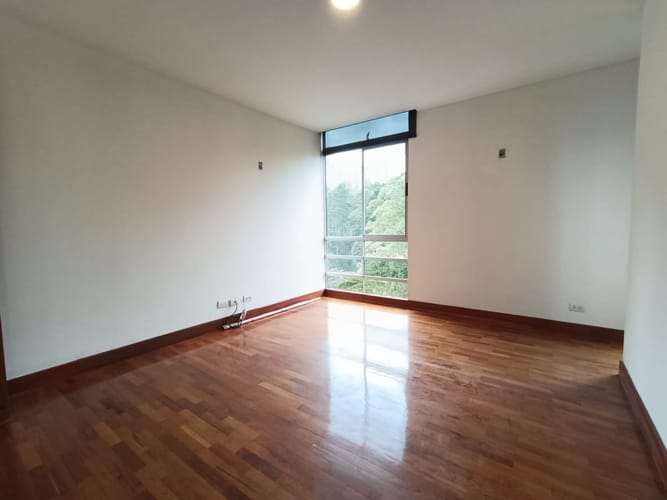 Apartamento de 3 alcobas en arriendo en Las Lomas, Medellín, 280 m² · foto 9 de 20
